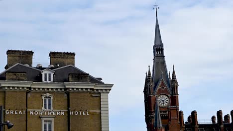 Time-Lapse-of-The-Great-Northern-Hotel-and-St