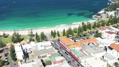 Aerial-View-Of-Coogee-City---Ocean-Waves-Breaking-On-Cliffs-And-Gordons-Bay---Coastal-Suburb-In-Sydney,-NSW,-Australia