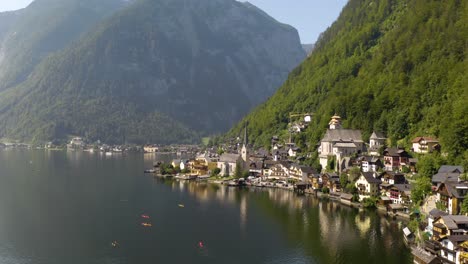 People-Kayaking-on-Hallstatt-Lake-in-Famous-European-Village