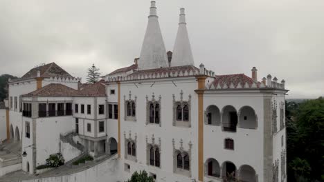 Manuelinischer-Flügel-Des-Nationalpalastes-Sintra,-Stadtpalast,-Portugal