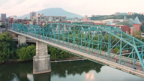 Aerial-of-Walnut-Street-Walking-Bridge-in-Chattanooga-Tennessee-River