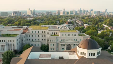 Descending-aerial-of-buildings-on-campus-of-Belmont-University-in-Nashville-Tennessee,-USA
