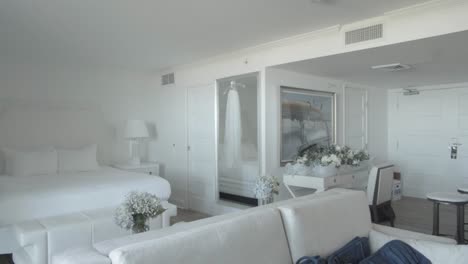 Bridal-Suite-With-White-Interior-Design-And-Minimalist-Furniture