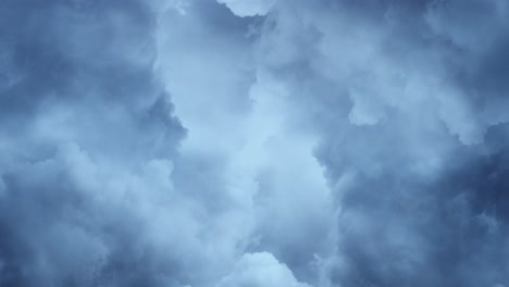 4k-Die-Großen-Mächtigen-Gewitterwolken