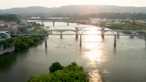 Sonnenaufgang,-Sonnenuntergang-über-Flussbrücken-In-Chattanooga-Tn,-Usa