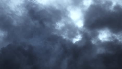 Dunkle-Gewitterwolken-Vor-Regen,-Gewitter