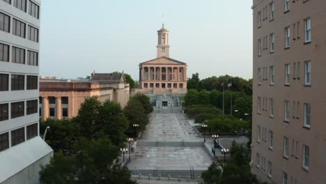 Tennessee-state-capital-building-Nashville-TN