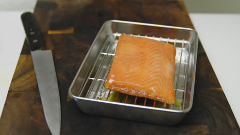 Salmon-fish-frozen-seafood-packing-in-plastic