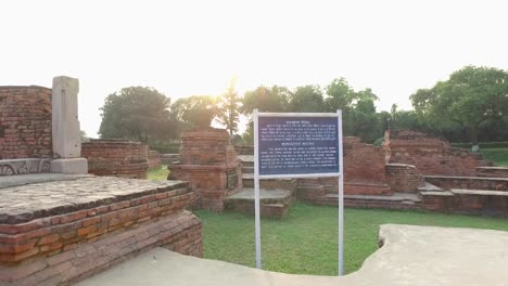 The-Mulagandha-Kuti-Archaeological-Buddhist-Remains-of-Sarnath-with-Bricks-and-Stones-in-Sarnath,-Varanasi,-India