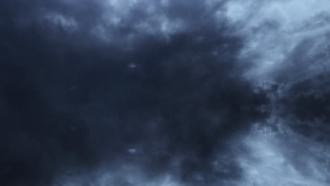 4k-Gewitter-Und-Sich-Bewegende-Dunkle-Wolken