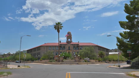 Edificio-Histórico-De-La-Escuela-En-Ajo,-Arizona