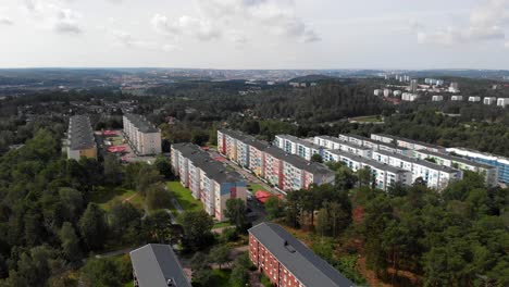 Drone-Aerial-View,-Modern-Swedish-Residential-Suburbia,-Siriusgatan,-Gothenburg