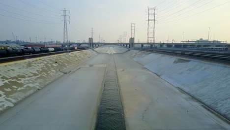 Drone-flight-at-low-altitude-over-Los-Angeles-river