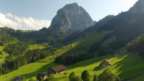 Establishing-Shot-of-Grosser-Mythen-in-Schwyz,-Switzerland