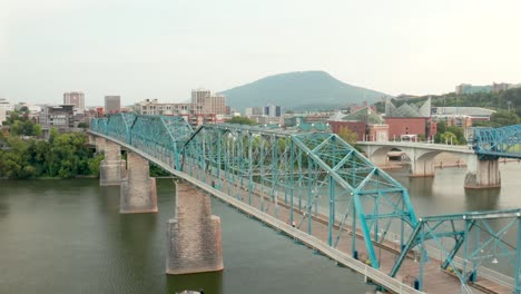 Puente-Peatonal-De-Market-Street-Sobre-El-Río-Tennessee-En-Chattanooga