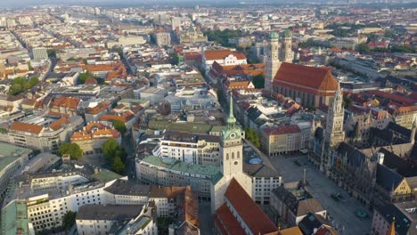 Fixed-Aerial-View-of-Munich's-Central-Square,-Marienplatz