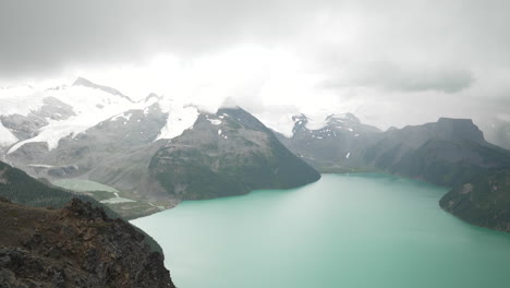 Garibaldi-Lake-And-Mount-Garibaldi-From-Panorama-Ridge-In-Whistler,-BC,-Canada