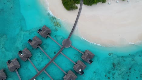Luftbild-Malediven-Privatinsel-Manafaru-Luxusresort