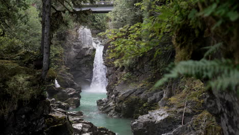 Mamquam-Falls,-Scenic-Waterfall-In-Squamish,-BC,-Canada