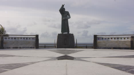 Juan-Bautista-Statue-Monument-in-San-Juan,-Puerto-Rico