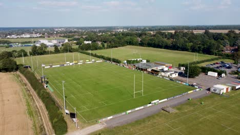 Antenne-Steigt-über-Canterbury-Rugby-Club-Complex-Gelände