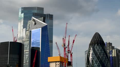 Constructions-Being-Made-within-the-City-of-London,-United-Kingdom