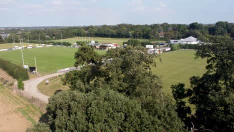 Aufsteigende-Luftenthüllung-Des-Geländes-Des-Canterbury-Rugby-Club-Complex