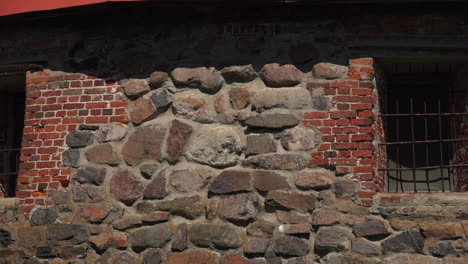 Eine-Alte-Steinmauer-Nahaufnahme-Des-Museums-Festung-Korela,-Die-Die-Schönheit-Der-Festung,-Russland,-Erhöht