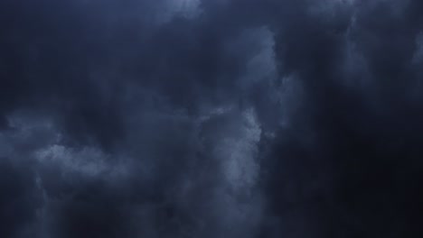 4K-timelapse,-thunderstorm-in-the-sky
