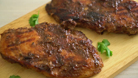 spicy-grilled-Jamaican-jerk-chicken---Jamaican-food-style