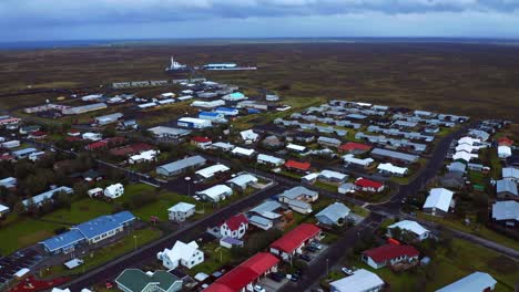 Luftaufnahme-Des-Dorfes-Vogar-Im-Südwesten-Islands-Auf-Der-Halbinsel-Reykjanes