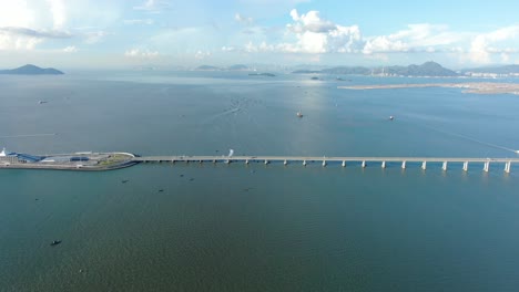 Puente-De-Hong-Kong-Zhuhai-Macau-En-Un-Hermoso-Día,-Vista-Aérea-De-Gran-Angular