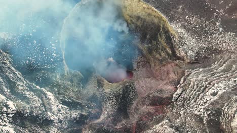 Volcan-En-Erupcion-En-America-Central