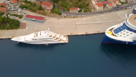 Superyacht-And-Cruise-Ship-At-The-Port-In-Dubrovnik,-Croatia