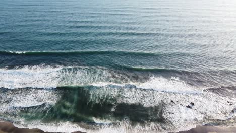 A-drone-shot-from-the-hotels-zoom-up-to-the-Pacific-Ocean