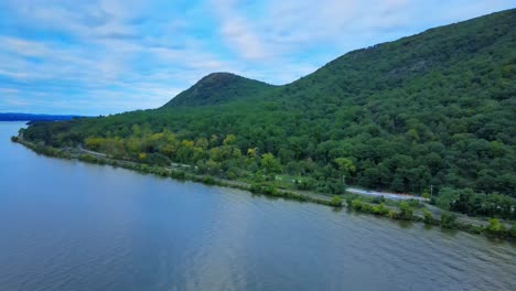 Aerial-drone-video-footage-of-a-Appalachian-Mountain-river-valley