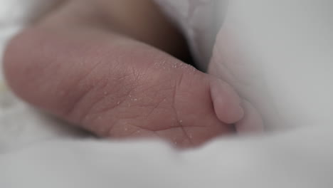 Newborn-baby-foot.-Close-up-and-static-view