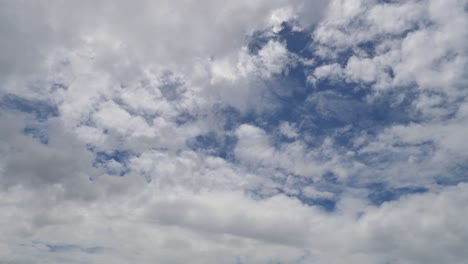 Summer-blue-sky-time-lapse
