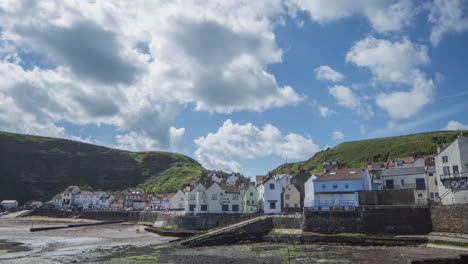 North-York-Moors,-Heritage-Coast,-Staithes-Time-Lapse-Across-Harbour,-Beach-Headland-Cod-Lobster-Clip-5