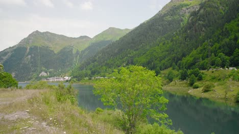 View-of-a-mountain-lake-in-the-Pyrenees-during-summer