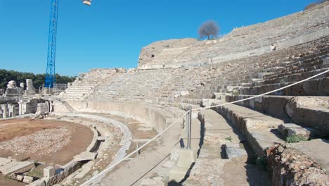 Ruins-of-the-Theatre-of-ancient-Ephesus,-Turkey