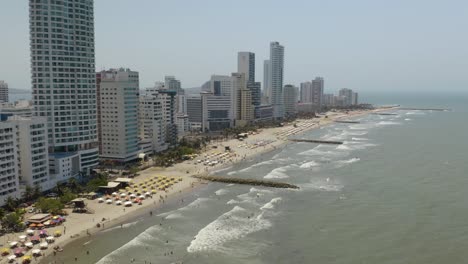 Aerial-Timelapse-of-Waves-Crashing-on-Beaches-in-Cartagena,-Colombia