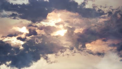 Timelapse-Wolken-Am-Himmel-Bei-Sonnenuntergang