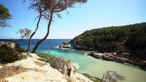 Exotisches-Inselparadies-Am-Meer-Mallorca-Spanien-Türkisfarbenes-Wasser