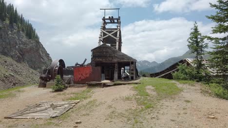 Abandoned-silver-mine-along-scenic-back-country-Alpine-Loop-in-San-Juan-Mountains-near-Silverton-Colorado