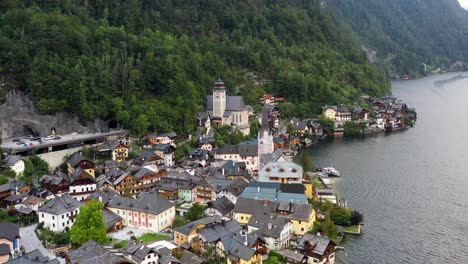 Aerial-footage-of-austrian-mountain-village-Hallstatt-and-Hallstatter-lake