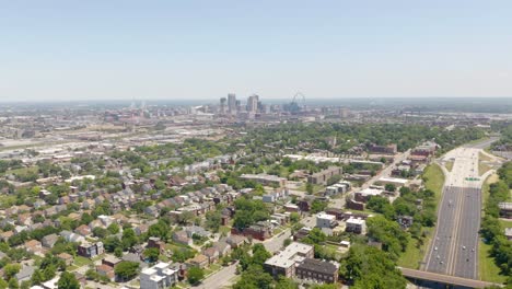 High-Aerial-View-of-Saint-Louis,-Missouri