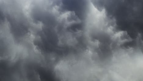 Nubes-Grises-De-Tormenta-4k-Con-Nube-De-Estante