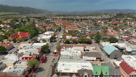 Aerial-drone-view-over-the-dutch-town-of-Solvang,-in-Central-California