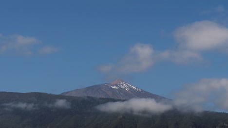Zeitraffer-Aus-Der-Ferne-Des-Vulkangipfels-El-Teide